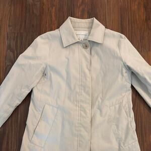 Banana Republic Beige Classic Trench Coat Size S with Buttons